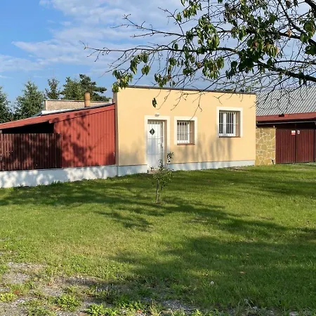 Domek Na Statku Pnov-Predhradi Exterior photo